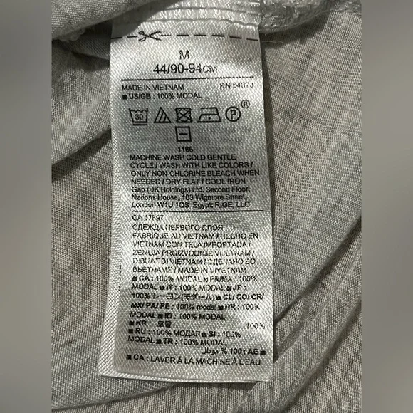 2 Banana Republic Gray V-Neck Women T-shirts - Picture 10 of 10